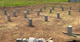 Фундамент на забивных жб сваях под ключ в Североморске - фундамент из забивных железобетонных свай цена от 3176 руб/м2